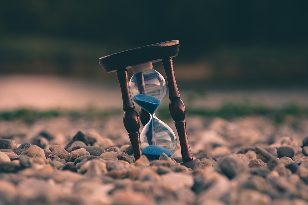 hourglass time passing decision