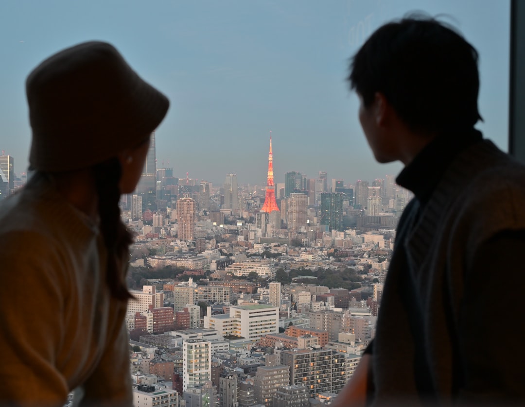 happy couple cafe date tokyo