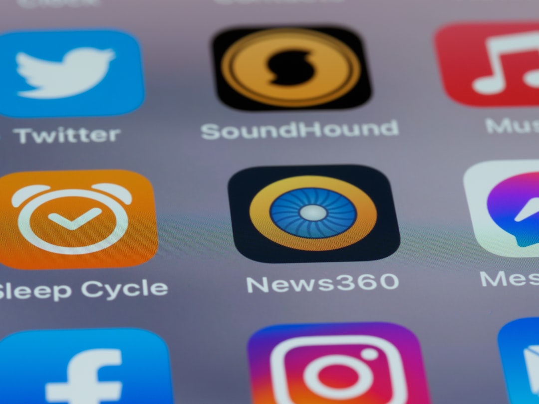 multiple smartphone apps comparison