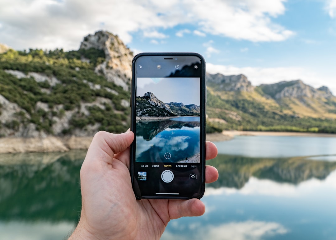 photo editing app smartphone retouch