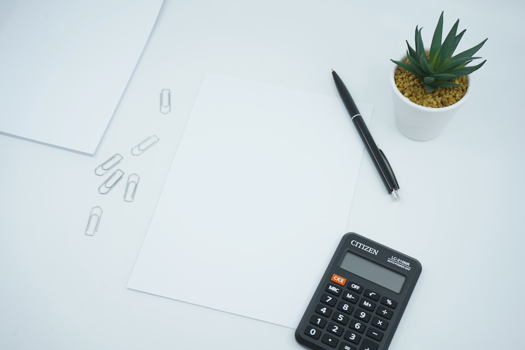 yen money calculator budget desk