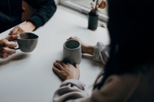 two people cafe first date conversation