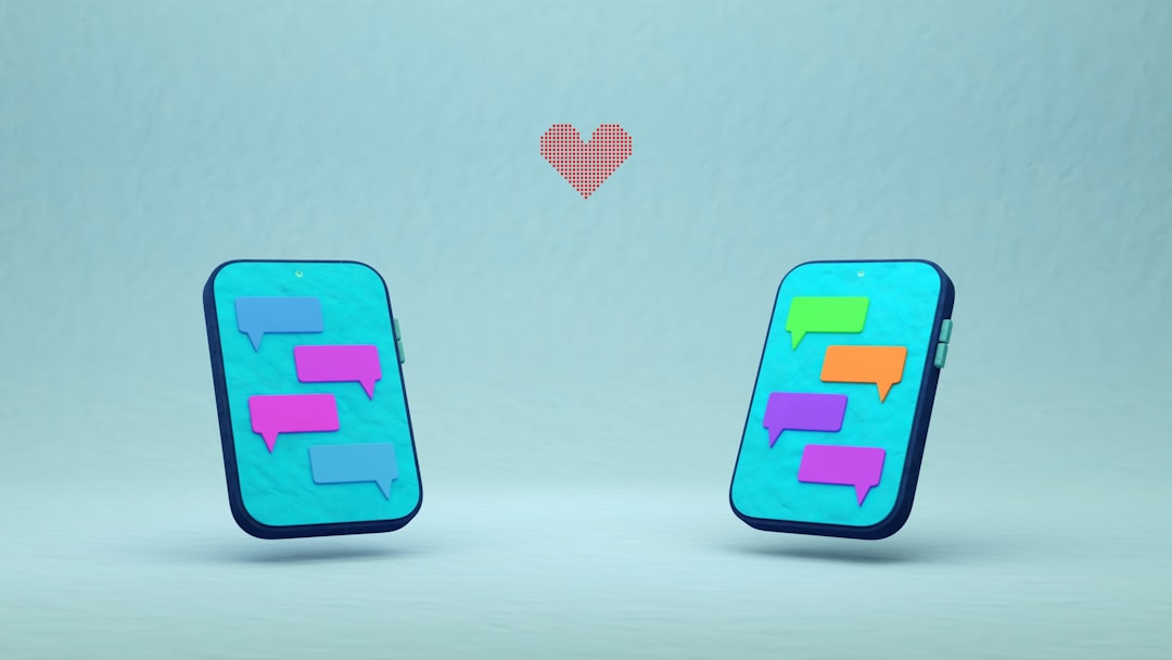 chat bubbles couple smartphone