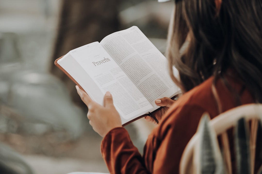 woman reading psychology book