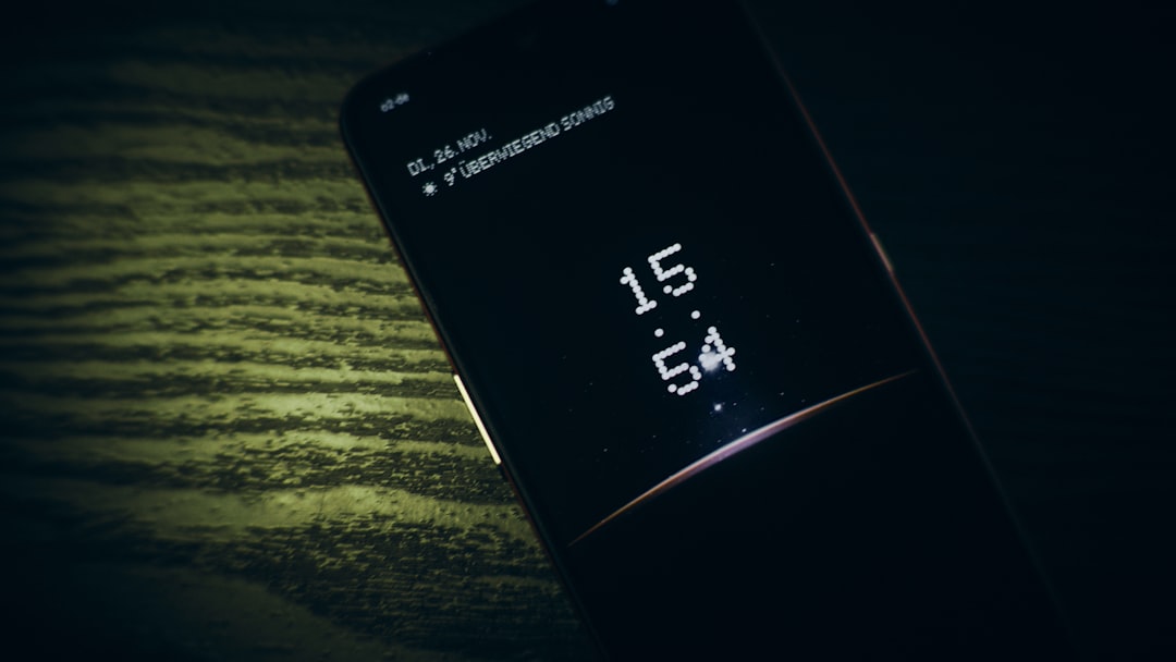 clock smartphone evening notification