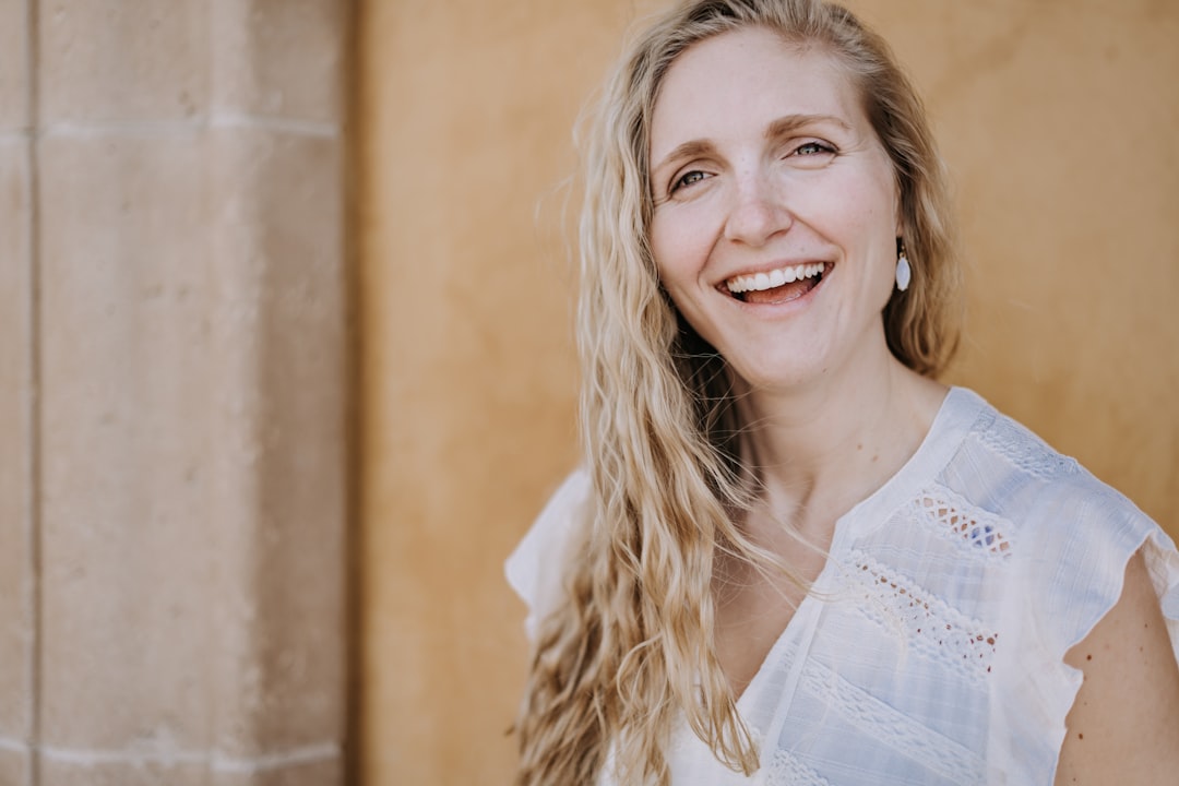 profile photo woman outdoor smile