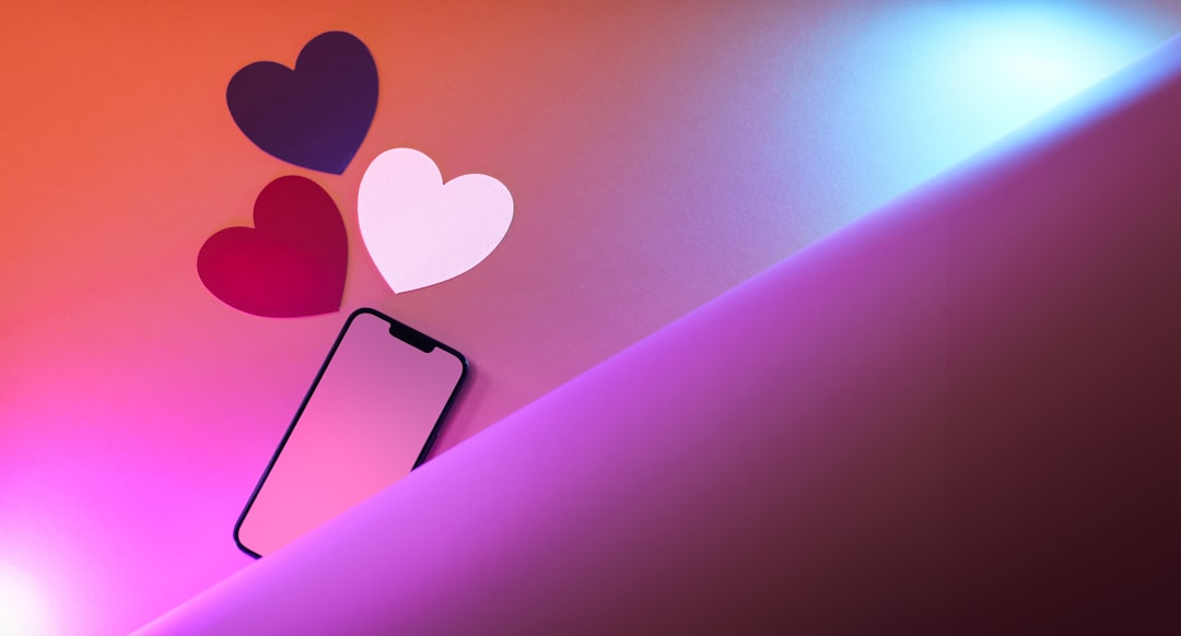 smartphone dating app comparison