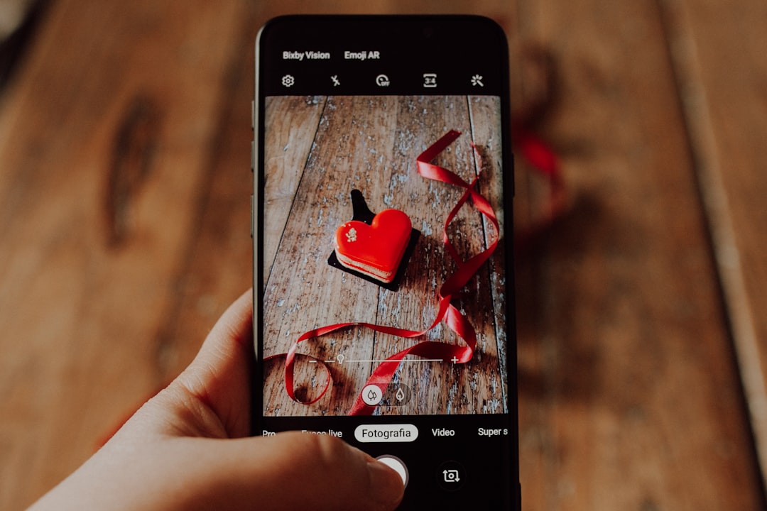 comparison dating apps smartphone