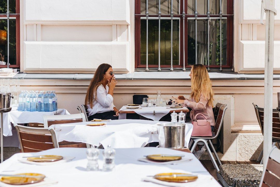casual cafe lunch date daytime
